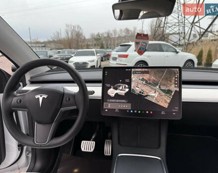 Белый Тесла Model Y, объемом двигателя 0 л и пробегом 25 тыс. км за 29900 $, фото 17 на Automoto.ua