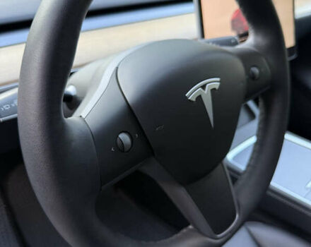 Белый Тесла Model Y, объемом двигателя 0 л и пробегом 38 тыс. км за 28900 $, фото 47 на Automoto.ua