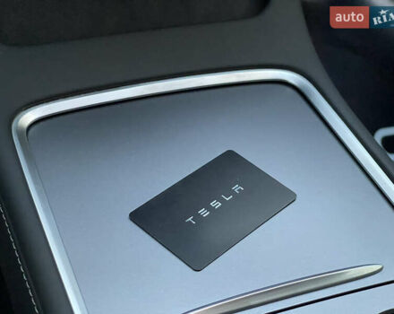 Белый Тесла Model Y, объемом двигателя 0 л и пробегом 1 тыс. км за 39000 $, фото 19 на Automoto.ua