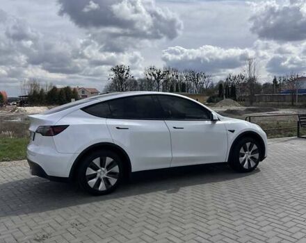 Белый Тесла Model Y, объемом двигателя 0 л и пробегом 66 тыс. км за 23999 $, фото 5 на Automoto.ua