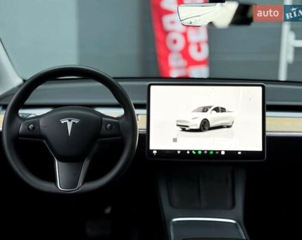 Білий Тесла Model Y, об'ємом двигуна 0 л та пробігом 60 тис. км за 28500 $, фото 17 на Automoto.ua