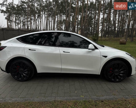 Белый Тесла Model Y, объемом двигателя 0 л и пробегом 74 тыс. км за 25700 $, фото 12 на Automoto.ua