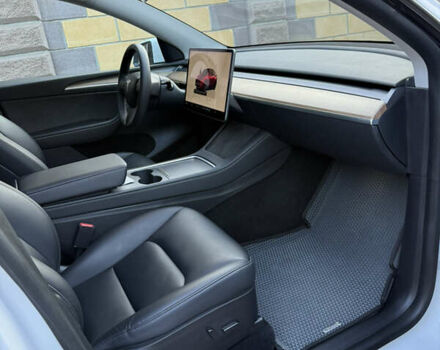 Белый Тесла Model Y, объемом двигателя 0 л и пробегом 38 тыс. км за 28900 $, фото 37 на Automoto.ua