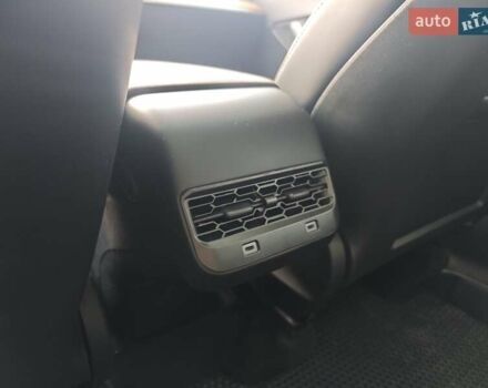 Белый Тесла Model Y, объемом двигателя 0 л и пробегом 38 тыс. км за 28000 $, фото 39 на Automoto.ua