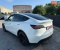 Тесла Model Y 2022 в Луцке на Automoto.ua Белый Тесла Model Y, объемом двигателя 0 л и пробегом 243 тыс. км за 18500 $, фото 3 на Automoto.ua