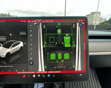 Белый Тесла Model Y, объемом двигателя 0 л и пробегом 93 тыс. км за 26200 $, фото 26 на Automoto.ua