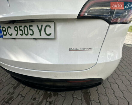 Белый Тесла Model Y, объемом двигателя 0 л и пробегом 5 тыс. км за 25333 $, фото 8 на Automoto.ua