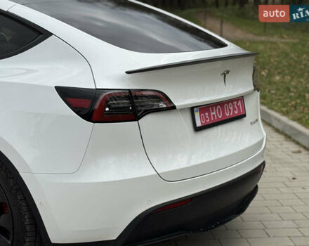 Білий Тесла Model Y, об'ємом двигуна 0 л та пробігом 115 тис. км за 25800 $, фото 13 на Automoto.ua