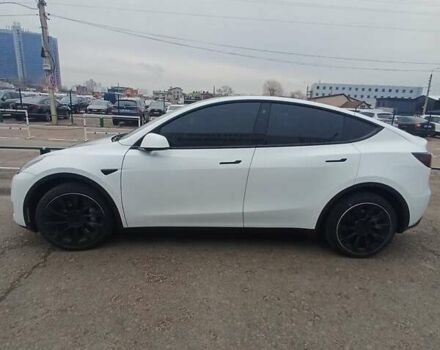 Белый Тесла Model Y, объемом двигателя 0 л и пробегом 54 тыс. км за 30000 $, фото 7 на Automoto.ua