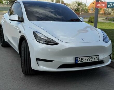 Белый Тесла Model Y, объемом двигателя 0 л и пробегом 59 тыс. км за 28800 $, фото 1 на Automoto.ua