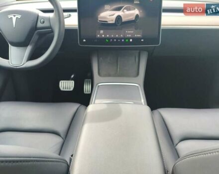 Белый Тесла Model Y, объемом двигателя 0 л и пробегом 35 тыс. км за 27000 $, фото 7 на Automoto.ua