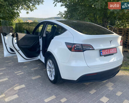 Белый Тесла Model Y, объемом двигателя 0 л и пробегом 58 тыс. км за 24000 $, фото 39 на Automoto.ua