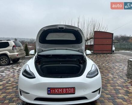 Белый Тесла Model Y, объемом двигателя 0 л и пробегом 94 тыс. км за 29999 $, фото 29 на Automoto.ua
