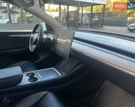 Тесла Model Y 2022 в Тернополе на Automoto.ua Белый Тесла Model Y, объемом двигателя 0 л и пробегом 52 тыс. км за 27300 $, фото 14 на Automoto.ua