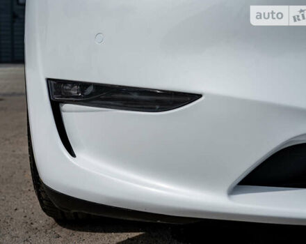 Белый Тесла Model Y, объемом двигателя 0 л и пробегом 10 тыс. км за 27900 $, фото 16 на Automoto.ua