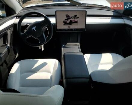 Белый Тесла Model Y, объемом двигателя 0 л и пробегом 37 тыс. км за 11000 $, фото 7 на Automoto.ua