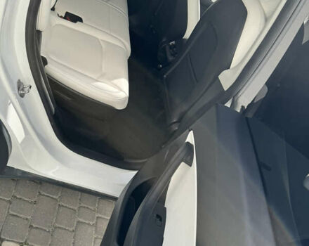 Белый Тесла Model Y, объемом двигателя 0 л и пробегом 95 тыс. км за 25500 $, фото 9 на Automoto.ua