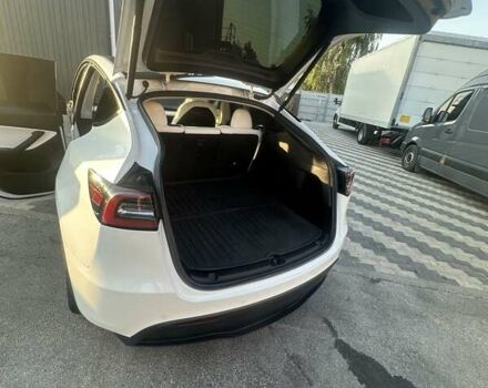 Белый Тесла Model Y, объемом двигателя 0 л и пробегом 25 тыс. км за 35500 $, фото 4 на Automoto.ua