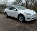 Белый Тесла Model Y, объемом двигателя 0 л и пробегом 52 тыс. км за 29000 $, фото 1 на Automoto.ua
