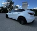 Белый Тесла Model Y, объемом двигателя 0 л и пробегом 59 тыс. км за 27999 $, фото 2 на Automoto.ua