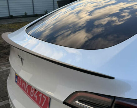 Білий Тесла Model Y, об'ємом двигуна 0 л та пробігом 52 тис. км за 26000 $, фото 10 на Automoto.ua