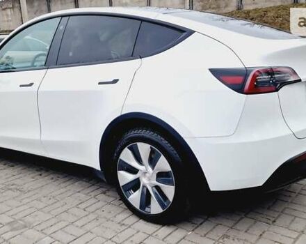 Білий Тесла Model Y, об'ємом двигуна 0 л та пробігом 48 тис. км за 41800 $, фото 23 на Automoto.ua