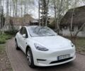 Белый Тесла Model Y, объемом двигателя 0 л и пробегом 33 тыс. км за 29999 $, фото 1 на Automoto.ua