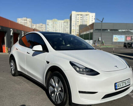Белый Тесла Model Y, объемом двигателя 0 л и пробегом 24 тыс. км за 28200 $, фото 3 на Automoto.ua