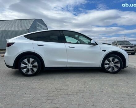 Белый Тесла Model Y, объемом двигателя 0 л и пробегом 58 тыс. км за 25990 $, фото 9 на Automoto.ua