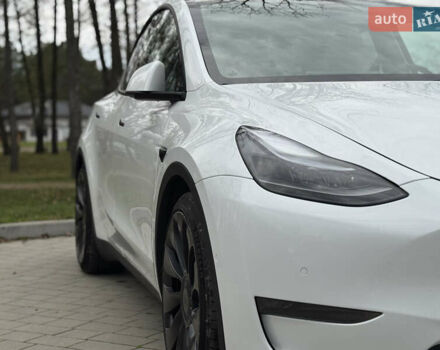 Білий Тесла Model Y, об'ємом двигуна 0 л та пробігом 115 тис. км за 25800 $, фото 9 на Automoto.ua