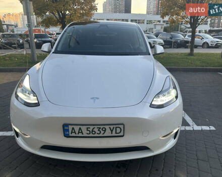 Белый Тесла Model Y, объемом двигателя 0 л и пробегом 80 тыс. км за 31500 $, фото 2 на Automoto.ua