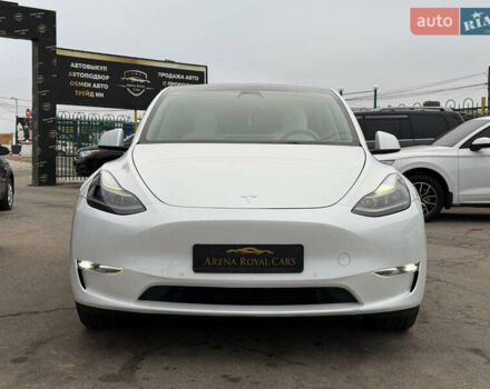 Белый Тесла Model Y, объемом двигателя 0 л и пробегом 25 тыс. км за 29900 $, фото 5 на Automoto.ua