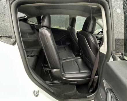 Тесла Model Y 2022 у Вінниці на Automoto.ua Білий Тесла Model Y, об'ємом двигуна 0 л та пробігом 80 тис. км за 24900 $, фото 10 на Automoto.ua