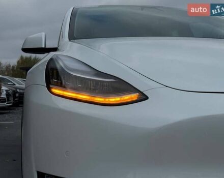 Тесла Model Y 2022 в Ровно на Automoto.ua Белый Тесла Model Y, объемом двигателя 0 л и пробегом 83 тыс. км за 22500 $, фото 6 на Automoto.ua