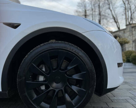 Белый Тесла Model Y, объемом двигателя 0 л и пробегом 21 тыс. км за 26200 $, фото 6 на Automoto.ua