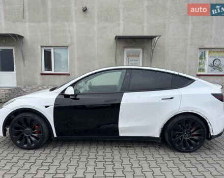 Белый Тесла Model Y, объемом двигателя 0 л и пробегом 29 тыс. км за 21700 $, фото 3 на Automoto.ua