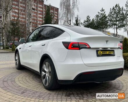 Белый Тесла Model Y, объемом двигателя 82 л и пробегом 65 тыс. км за 28700 $, фото 4 на Automoto.ua