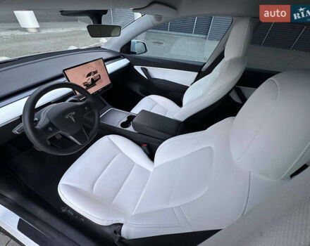 Белый Тесла Model Y, объемом двигателя 0 л и пробегом 47 тыс. км за 24900 $, фото 9 на Automoto.ua