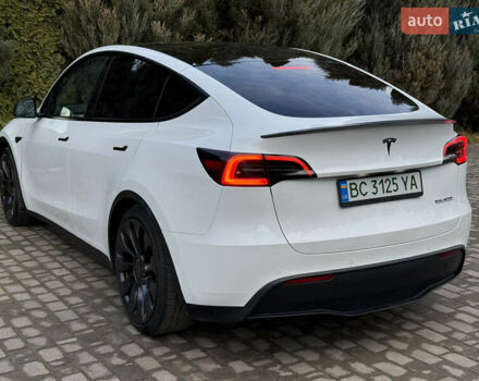 Белый Тесла Model Y, объемом двигателя 0 л и пробегом 129 тыс. км за 27400 $, фото 15 на Automoto.ua
