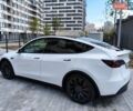 Белый Тесла Model Y, объемом двигателя 0 л и пробегом 35 тыс. км за 27000 $, фото 2 на Automoto.ua