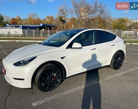 Белый Тесла Model Y, объемом двигателя 0 л и пробегом 39 тыс. км за 32500 $, фото 4 на Automoto.ua