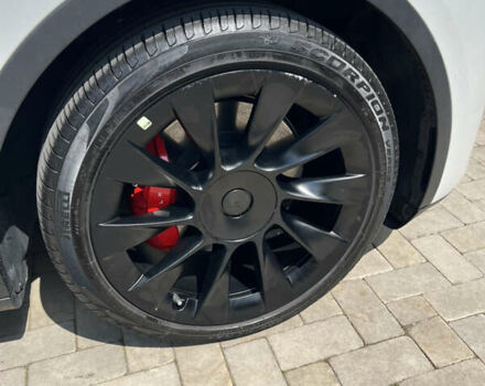 Тесла Model Y 2022 у Вінниці на Automoto.ua Білий Тесла Model Y, об'ємом двигуна 0 л та пробігом 43 тис. км за 28500 $, фото 36 на Automoto.ua