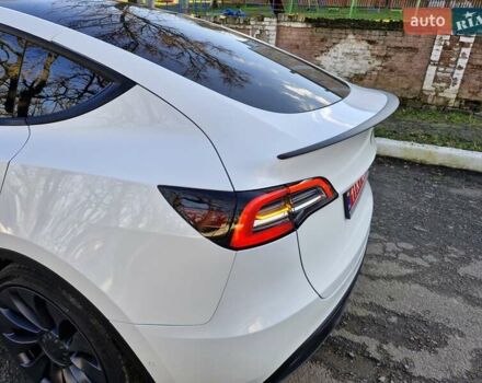 Білий Тесла Model Y, об'ємом двигуна 0 л та пробігом 97 тис. км за 24000 $, фото 12 на Automoto.ua