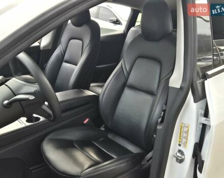 Белый Тесла Model Y, объемом двигателя 0 л и пробегом 70 тыс. км за 31500 $, фото 8 на Automoto.ua