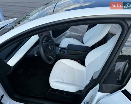 Белый Тесла Model Y, объемом двигателя 0 л и пробегом 53 тыс. км за 30500 $, фото 13 на Automoto.ua