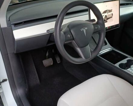 Белый Тесла Model Y, объемом двигателя 0 л и пробегом 52 тыс. км за 29000 $, фото 30 на Automoto.ua