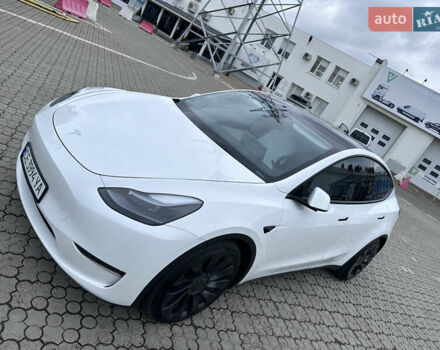 Білий Тесла Model Y, об'ємом двигуна 0 л та пробігом 49 тис. км за 32500 $, фото 46 на Automoto.ua