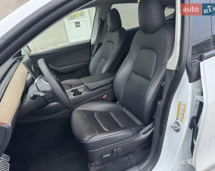 Белый Тесла Model Y, объемом двигателя 0 л и пробегом 29 тыс. км за 21700 $, фото 18 на Automoto.ua