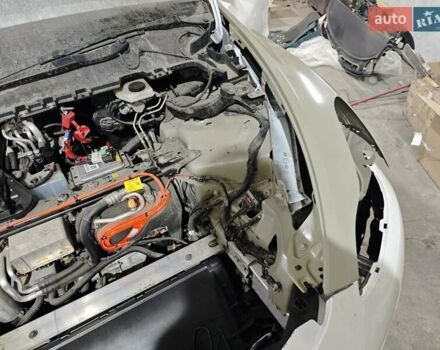 Белый Тесла Model Y, объемом двигателя 0 л и пробегом 38 тыс. км за 28000 $, фото 55 на Automoto.ua