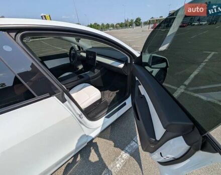 Белый Тесла Model Y, объемом двигателя 0 л и пробегом 39 тыс. км за 29500 $, фото 33 на Automoto.ua